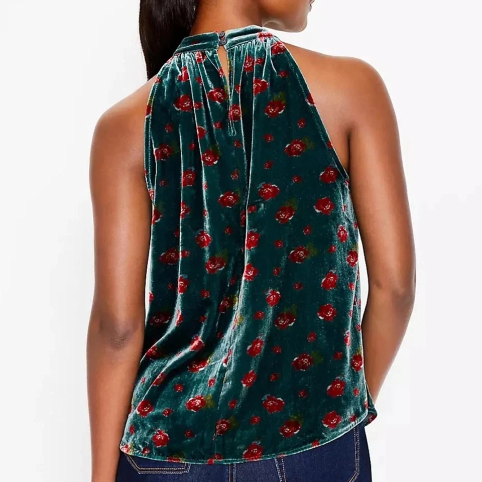 Top Ann Taylor LOFT Talla Grande Estampado Floral Terciopelo Cuello Halter Verde Foto 2 de 4