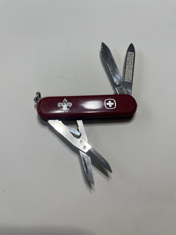Official BSA-branded Wenger Swiss Army knife — a nostalgic time capsule from the Boy Scouts era with serious collector appeal.