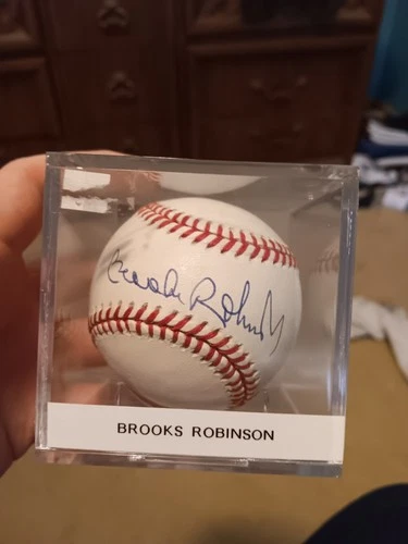 brooks robinson jsa signed baseball omlb