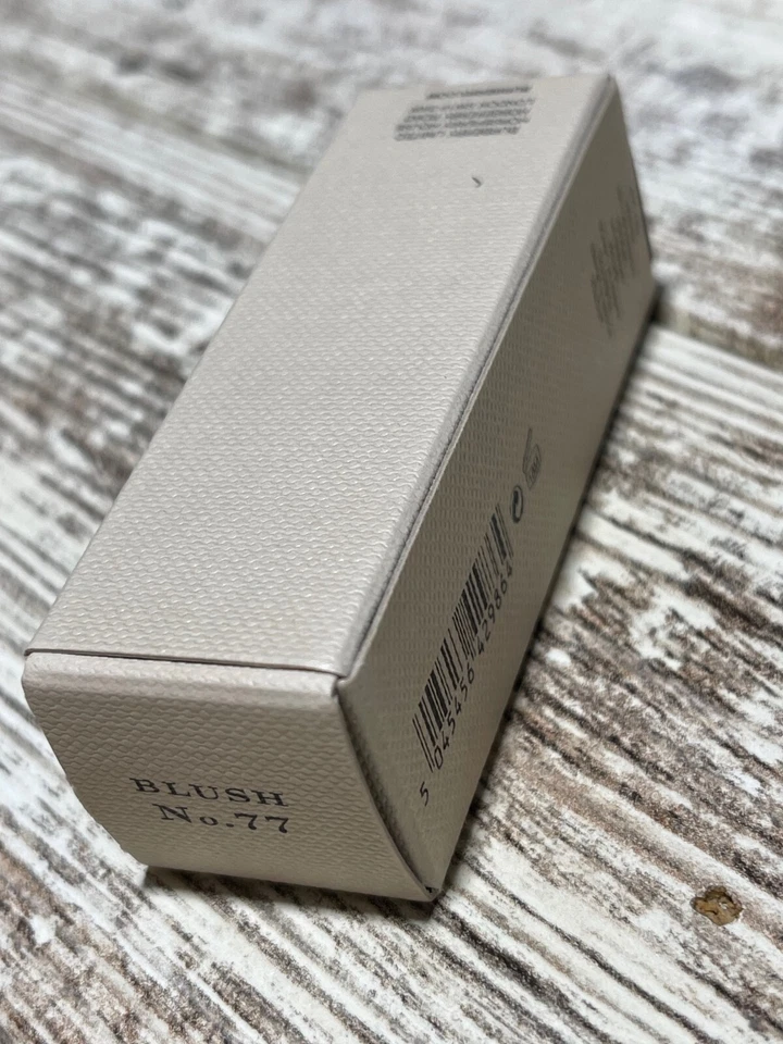 Burberry Kisses Color de Labios Hidratante (3.3g/0.11fl) Nuevo ¡TÚ ELIGES EL TONO!! Foto 3 de 4