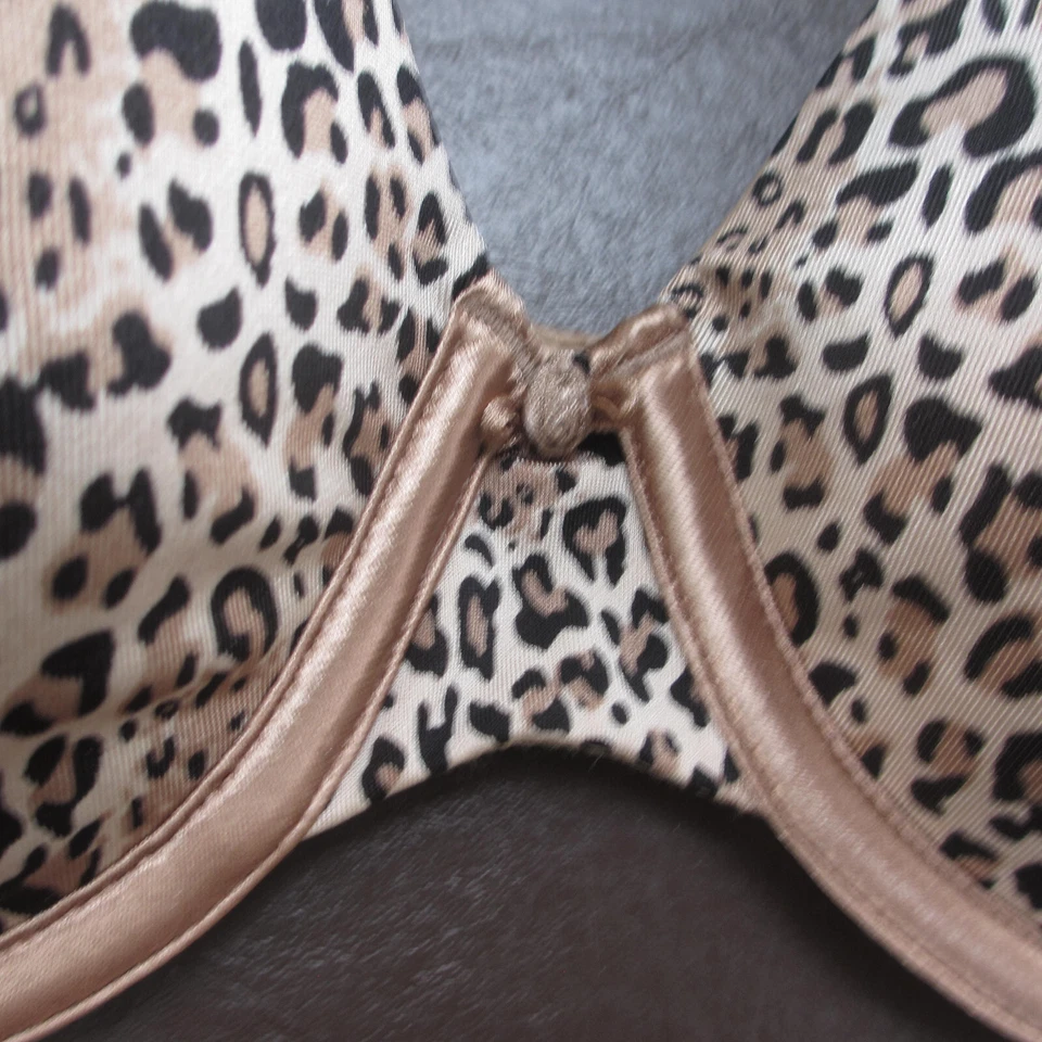 Sujetador Hanes Talla 36C Marrón Estampado Leopardo Con Aros Cierre Ajustable Espalda Foto 3 de 4