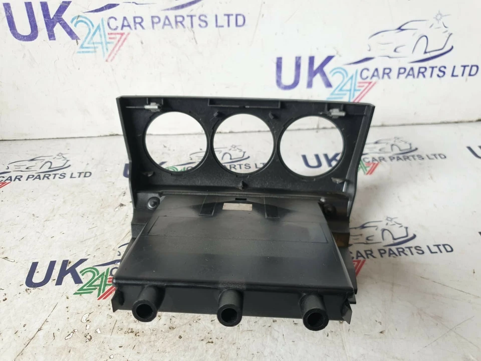 PEUGEOT 308 MK1 2007-2012 HEATER PANEL SURROUND TRIM AND ASHTRAY 9658691077 - image 3 of 4