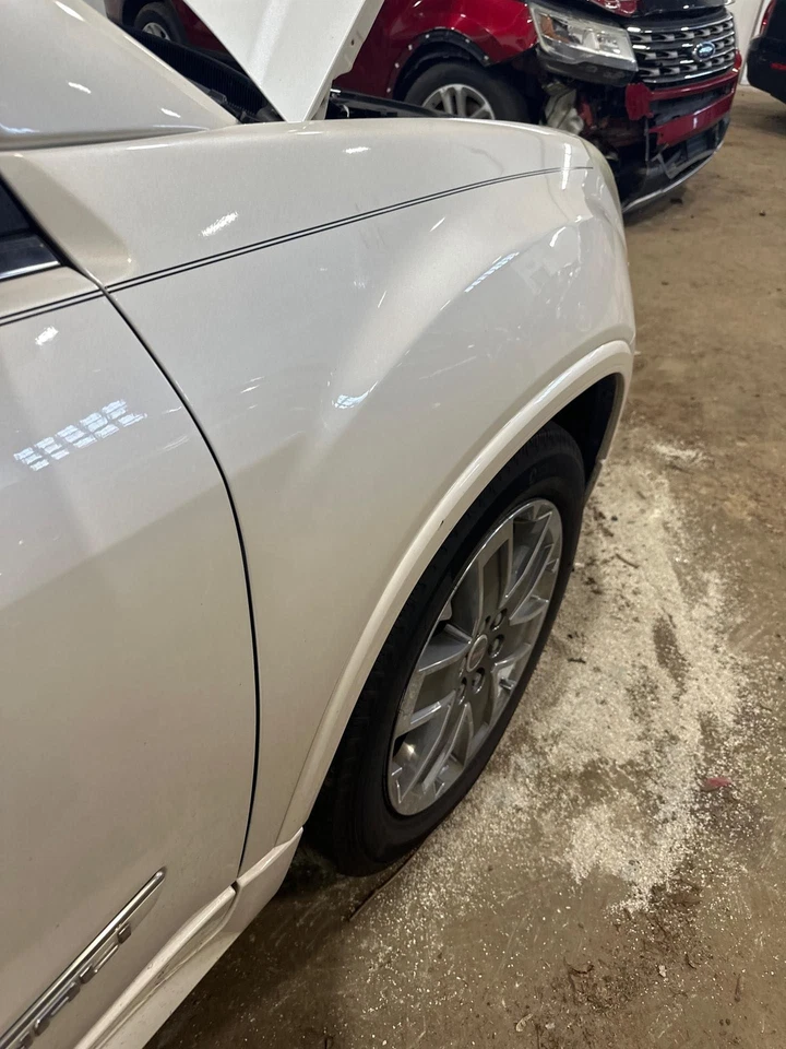 Used Front Right Fender fits: 2011 Gmc Acadia Front Right Grade A Foto 3 de 4