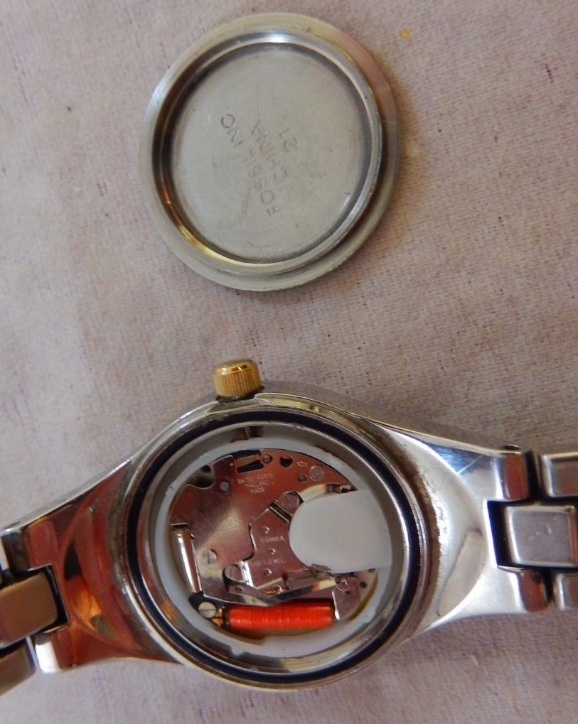 ジャンク FOSSIL authentic product クォーツ A3487 ジャンク FOSSIL authentic product クォーツ A3487
