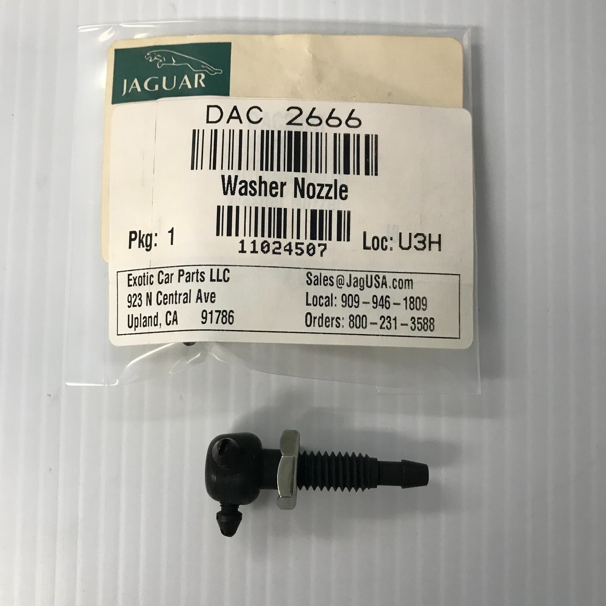 Jaguar XJ6, XJ12 series III Windshield Washer Nozzle NOS Jaguar