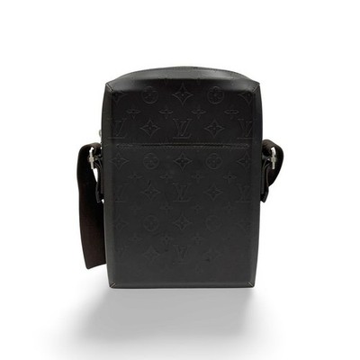 Louis Vuitton Glass Bobby Shoulder Bag 149037707