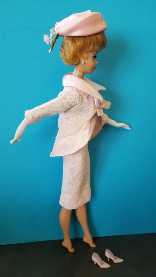 20 世纪 60 年代复古芭比娃娃套装 - 粉色时尚午餐 #1656 完整(带重复帽) — 第 4/4 张图片