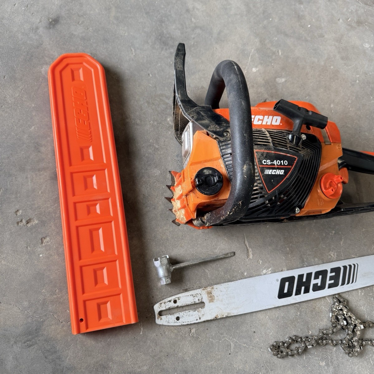 テッチャン ECHO CS-4010 18 in. 41.6 cc 2-Stroke Gas Rear Handle CHAINSAW