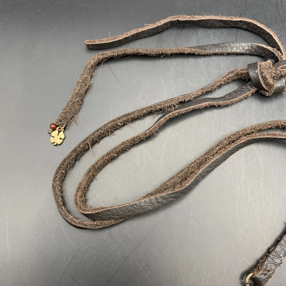 Colar longo boho marca sorte tom dourado lágrima marrom escuro cordão contas de vidro - Imagem 3 de 4