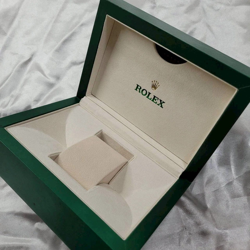 Rolex Watch Box 31.00.04 Leather Card Wallet Booklet TAG New Case Used - Image 2 of 4