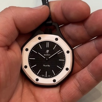 Swatch X Ap Royal Pop   OCHO NEGRO 