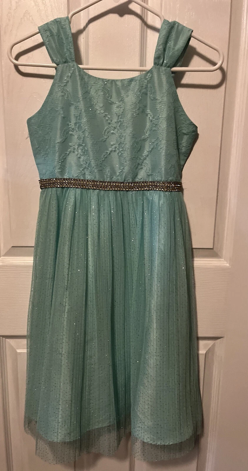 Rare Editions Girl's Sleeveless Green Laced Jeweled Waisted Dress Size 16
Opens in a new window or t