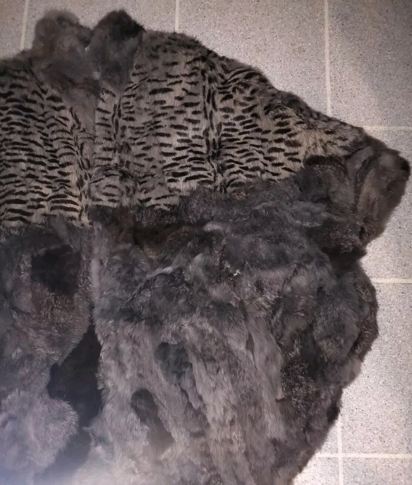 Vintage Bermans Dyed Rabbit Fur Shawl/Jacket/CoverWomen's Outerwear RN 45820 - Image 3 of 4