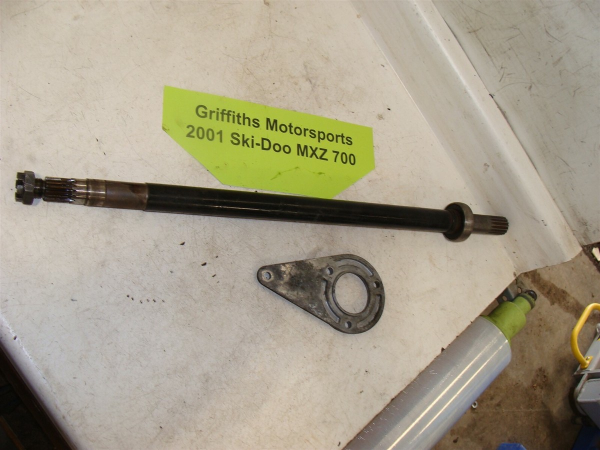 02 SKI-DOO MXZ 700 jackshaft jack counter shaft w good bearing