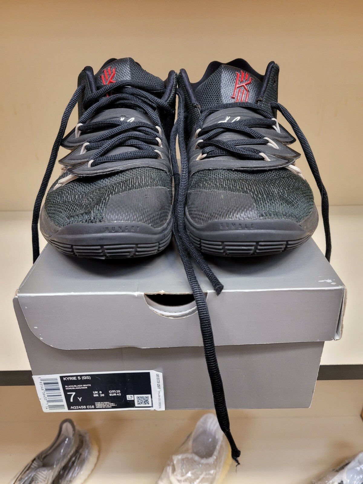 kyrie 5 black silver