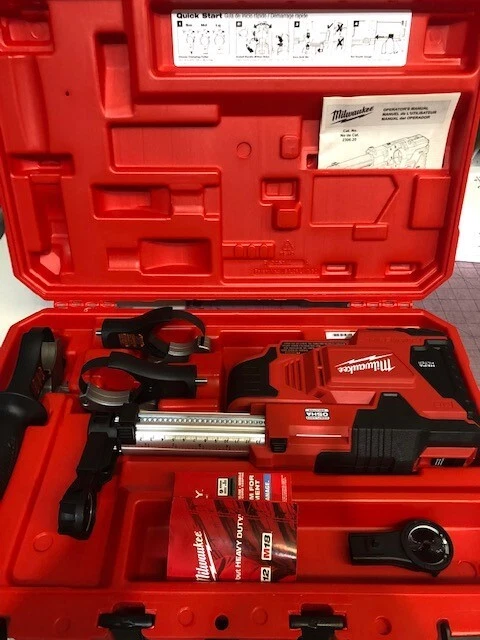 Milwaukee m12 outlet dust extractor