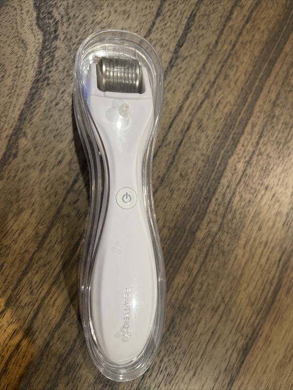 BeautyBio GloPRO Microneedling Regeneration Tool / Face Attachment