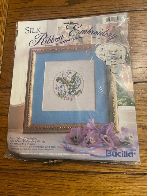 Flowers Month May Bucilla 1994 Opened