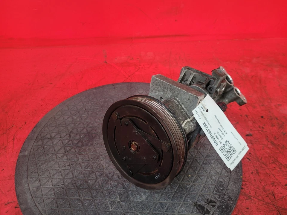 DACIA LOGAN AIR CON COMPRESSOR A/C PUMP 2014 1.5L DIESEL K9K612 - Image 3 of 4