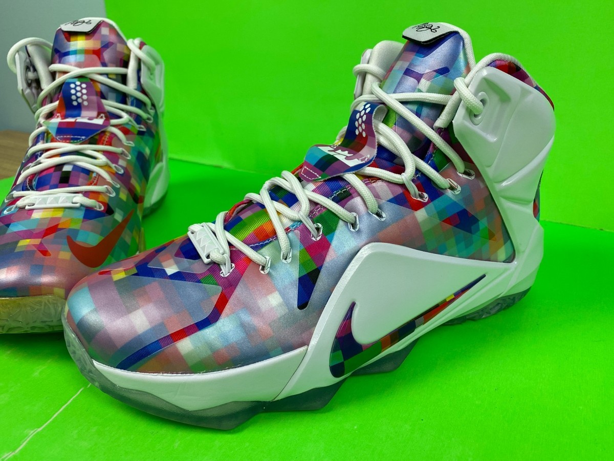 NEW NIKE LEBRON XII EXT PRISM FINISH YOUR BREAKFAST SZ 9 