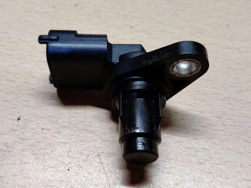 HYUNDAI i30 Estate GD Nockenwellendrehzahlsensor 393002A000 1.40 34634075