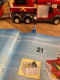 LEGO City 7239 Fire Truck  Missing (read) (video) 925