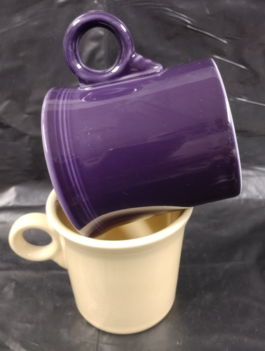 Pair OF Fiesta 12 oz Coffee Mug Yellow & Eggplant Mugs - Afbeelding 3 van 5