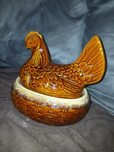 Vintage Hull Pottery - Brown Drip 9”