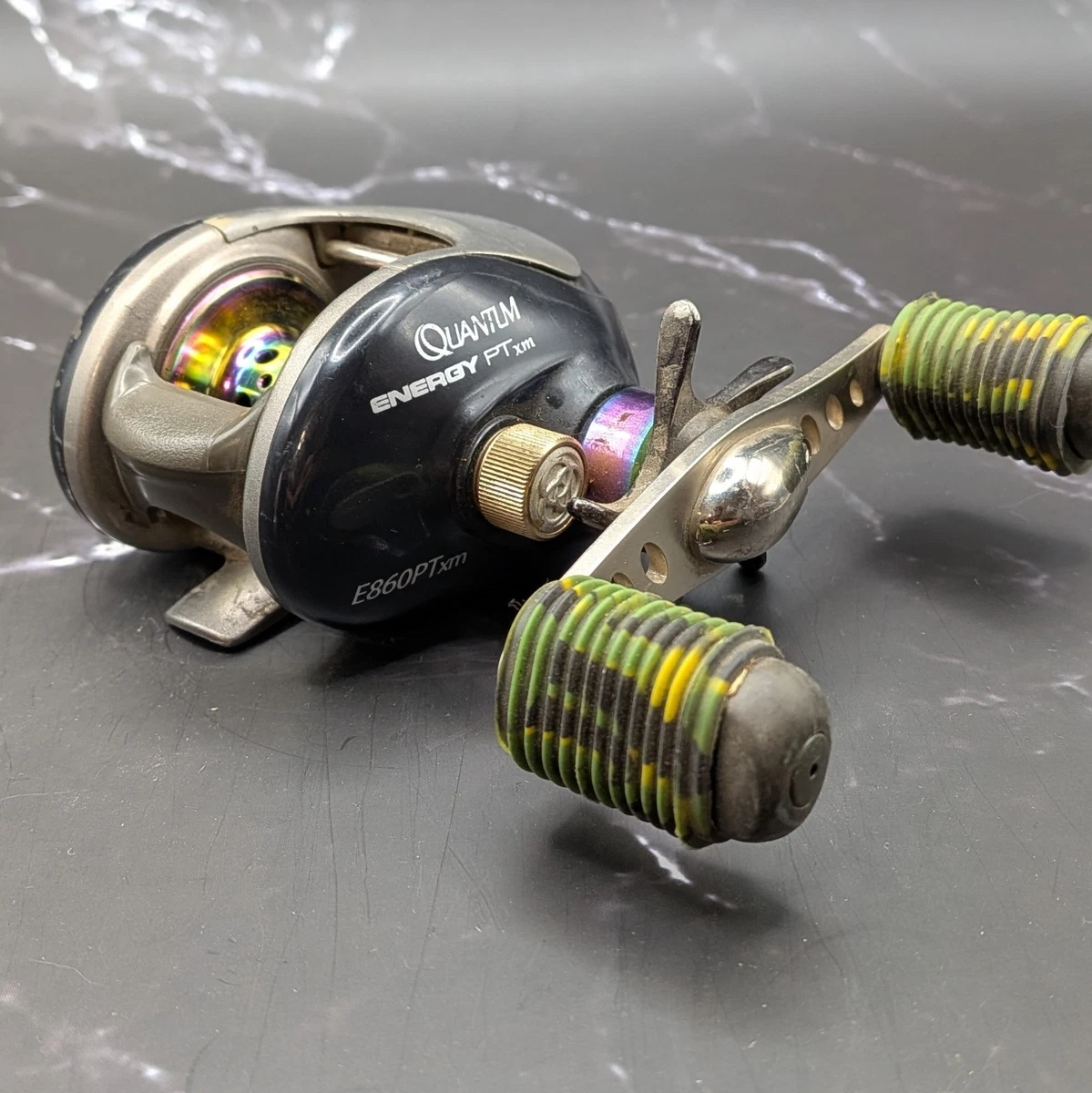 Quantum Baitcast Reel Right 6.2: 1 Gear Ratio Fishing Reels for