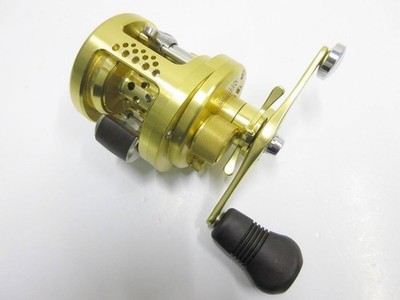 SHIMANO Baitcast Reel 04 CALCUTTA CONQUEST 300F Right Large Line