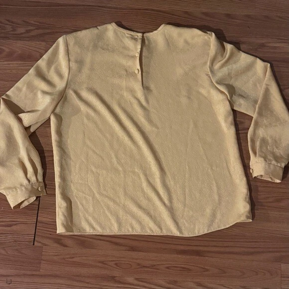 Kasper Butter Yellow Jacquard Textured Blouse Silk Satin Size 14 Vintage Y2k — 第 4/4 张图片