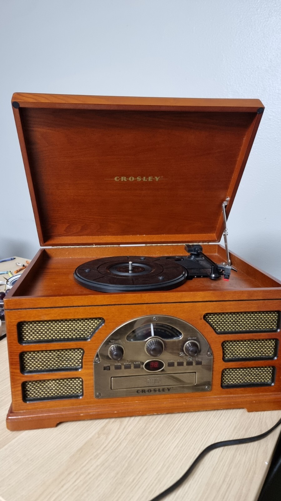 Crosley Rochester 5in1 Entertainment Center CR66PA Turntable Radio