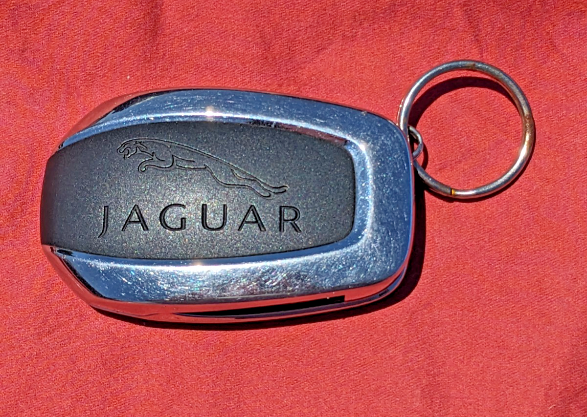 タカラ　ロボパル　キーチェーン　ジャレット 11-19 Jaguar X351 XJ XJL Remote Control Keyless Key Fob