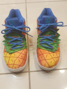 kyrie irving pineapple shoes