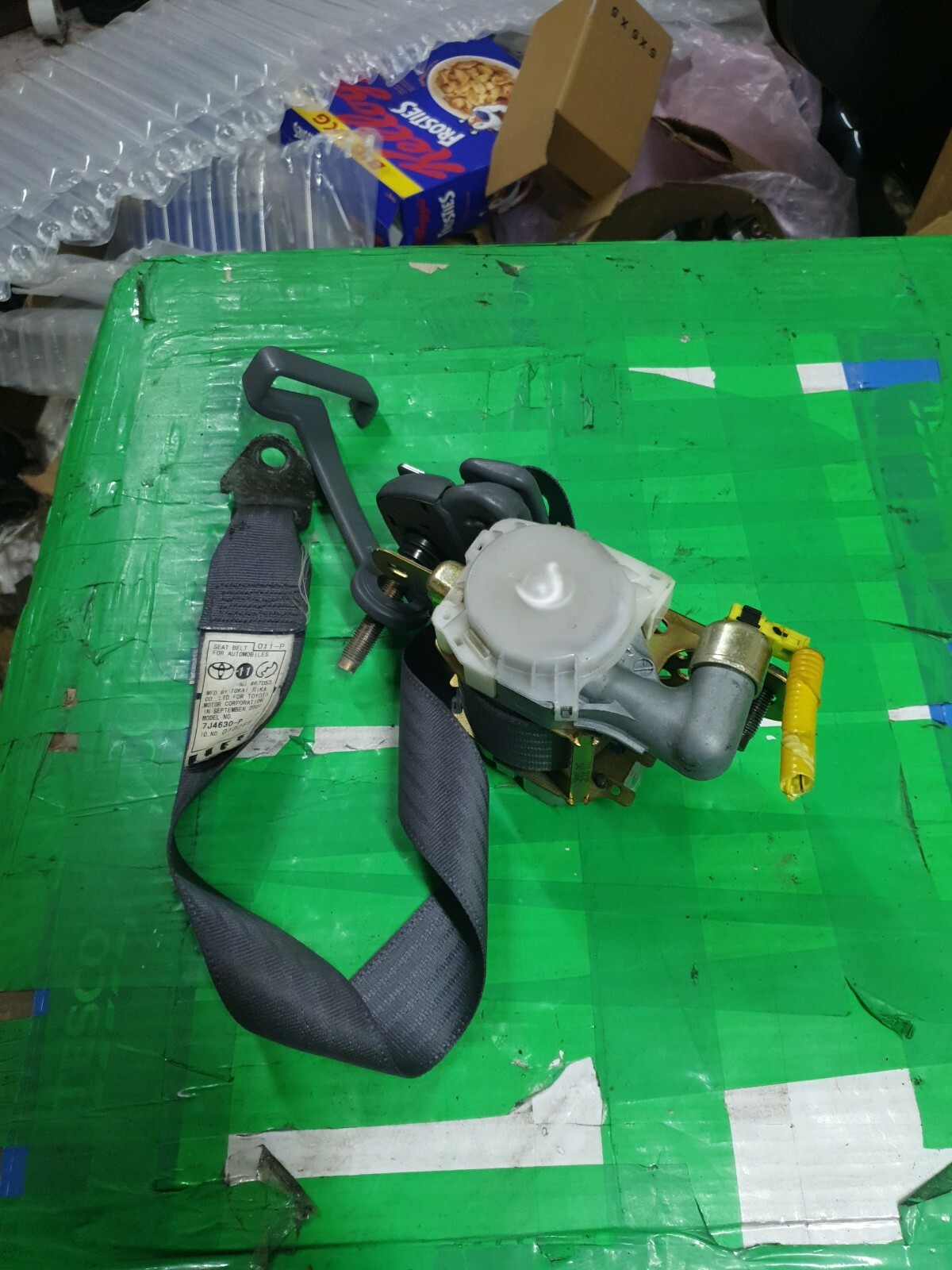 TOYOTA RAV4 3DR MK2 PASSENGER SIDE FRONT SEAT BELT 7J4630P eBay