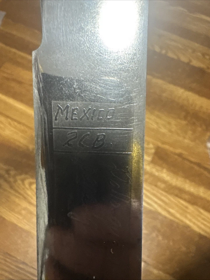 Cuchillo Bowie Cabeza de Águila Mexicana De Colección 13" Hoja Grabada y Funda de Cuero Foto 3 de 4