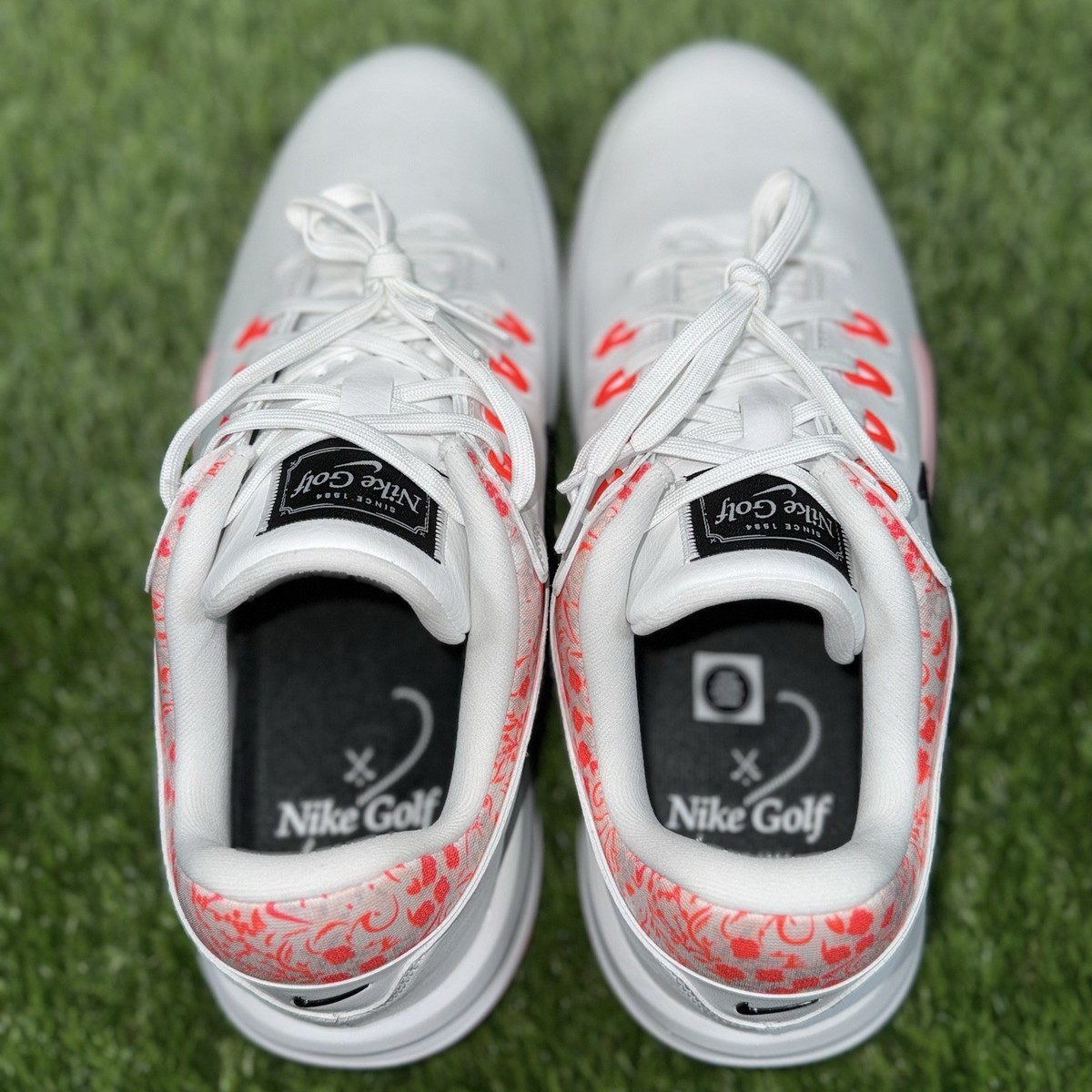 Nike Victory Pro 4 Golf Shoes 2025 White Pink Bloom Mens  display picture 1