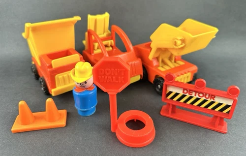 Vintage Fisher Price Construction Lift & Load Set Little People