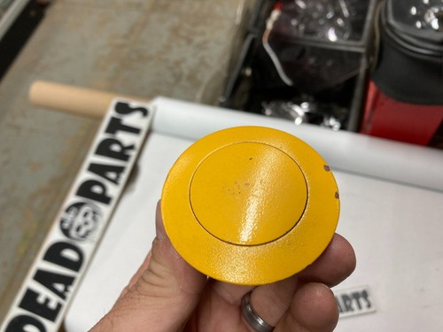 Gorra de combustible Harley atornillada emergente ventilada gasolina aspecto - Imagen 4 de 4