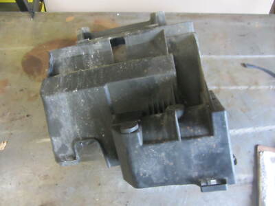 99-04 Land Rover Discovery II OEM Battery Tray YJC000060 L4a