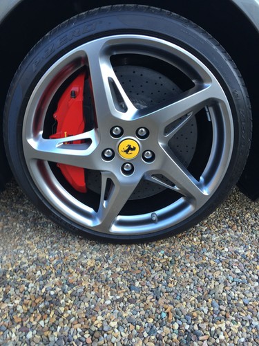 2011 FERRARI 458 ITALIA DCT S-A GREY - Picture 5 of 8