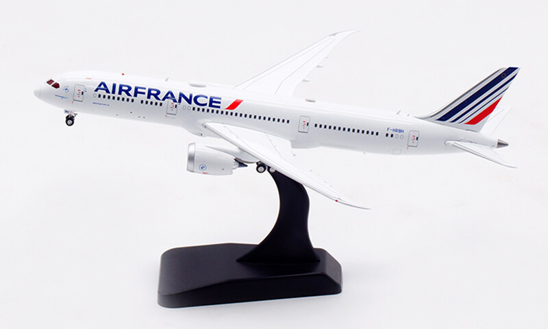 エールフランス B787-9 1:400 ダイキャストモデル エールフランス B787-9 1:400 ダイキャストモデル - メルカリ