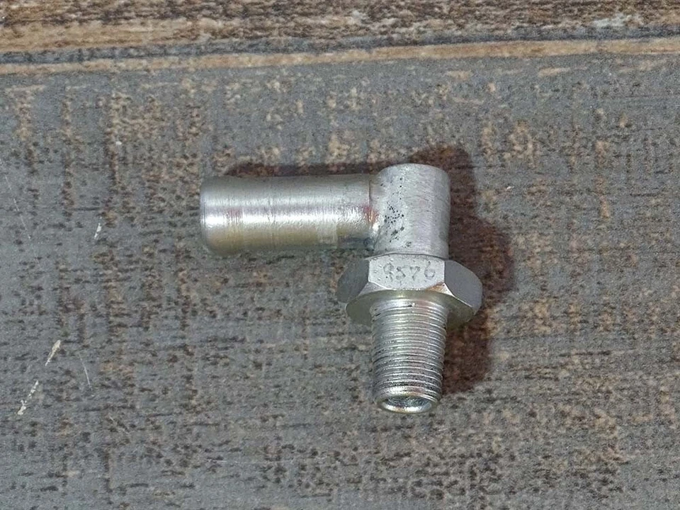 Ferrari топливный насос фитинг Union #100385 365GTB/4 Daytona 365GT4/2 + 2 400GT новый - Изображение 3 из 4