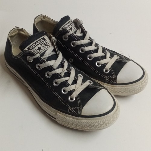 black converse size 7.5