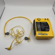 1986 SONY WM-F73 SPORTS WALKMAN FM/AM STEREO RADIO CASSETTE TAPE PLAYER READ  