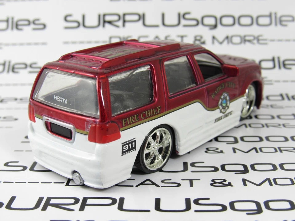 2010 Jada игрушки 1:64 свободного 2003 LLINCOLN NAVIGATOR значок города пожарной охраны - Изображение 4 из 4