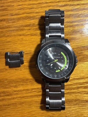 Saks Fifth Avenue Watch Battery Gun Metal Green SFTG117