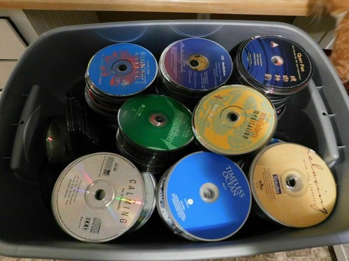 Lot of 100 cds: New Age, nature, relax, spa, spoken - Discs only - FREE SHIPPING