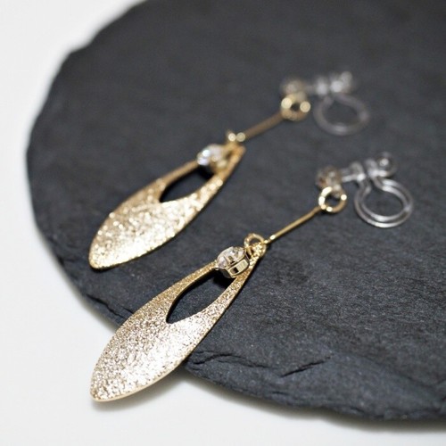 Clip On Earrings Invisible Dangle Gold Silver Leaf Non Pierced Leaves Earrings - Picture 4 of 36