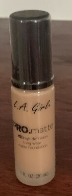 L.A Girl   Beige Pro Matte HD Foundation GLM673